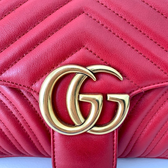 SOLD Gucci Marmont Matelassé Shoulder Bag - Picture 2 of 10